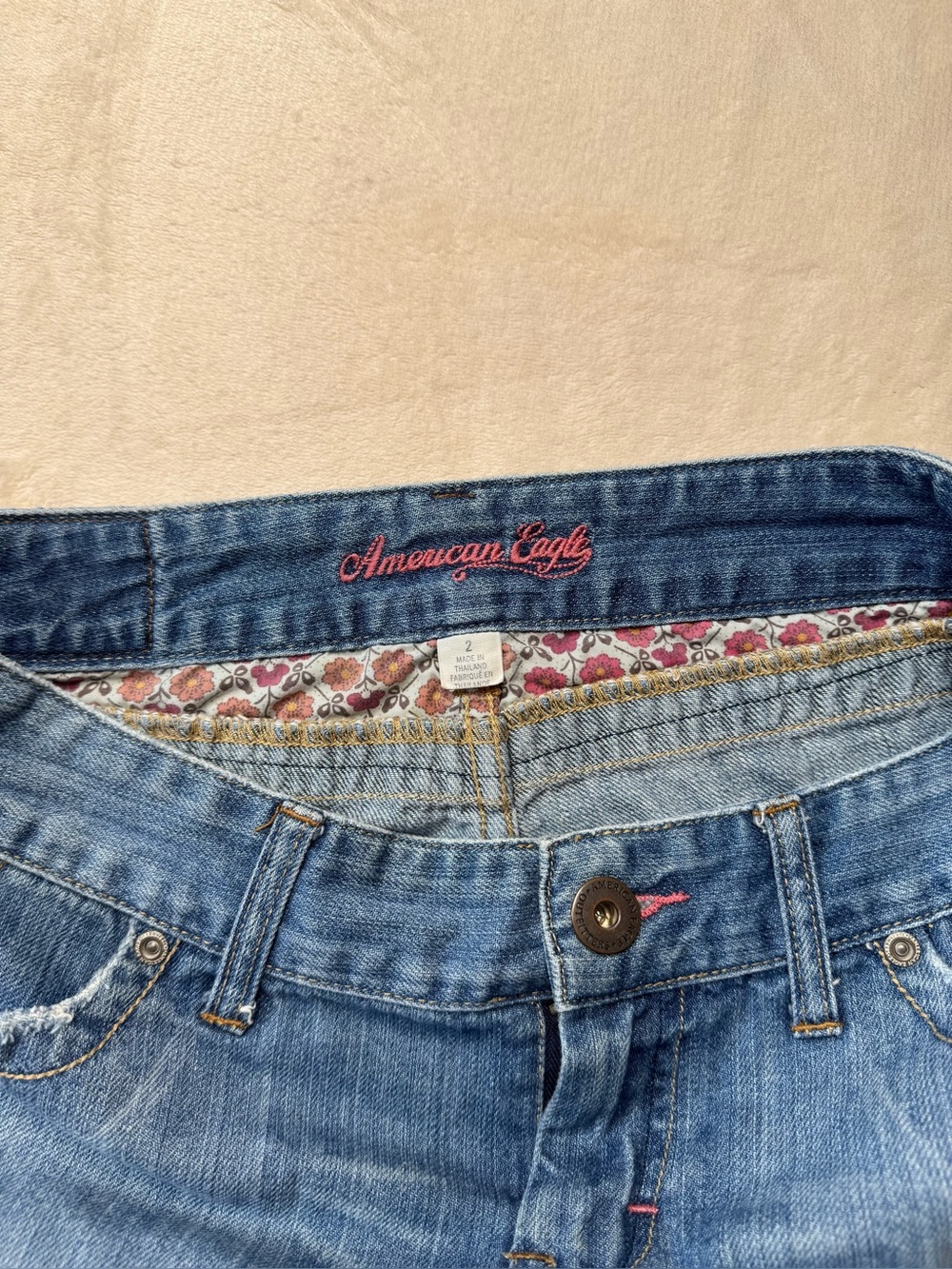 American Eagle Medium Blue Women's Jean skirt with Pink Logo Stitching - Picture 5 of 5